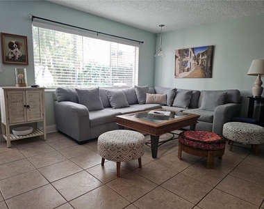 2525 W Bay Drive - Photo Thumbnail 14