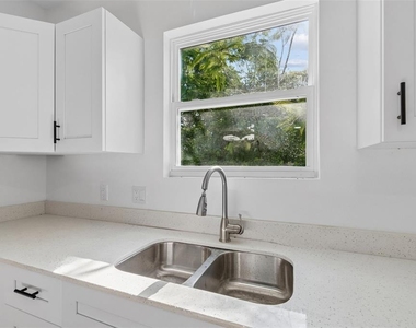 1070 E Church Street - Photo Thumbnail 4