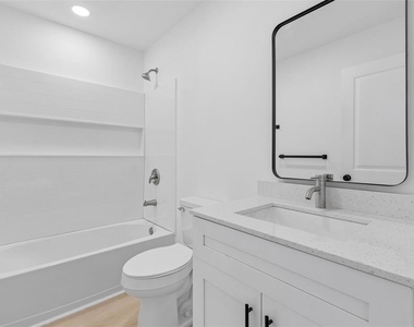 1070 E Church Street - Photo Thumbnail 8
