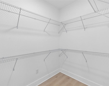 1070 E Church Street - Photo Thumbnail 21
