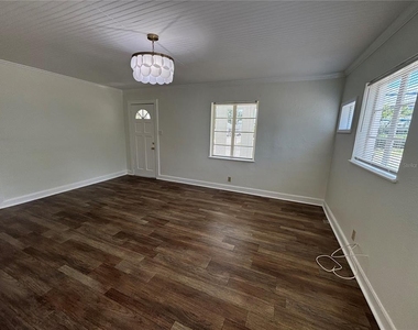 3211 W North A Street - Photo Thumbnail 6