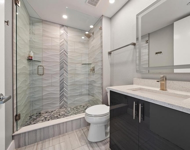 1560 Gulf Boulevard - Photo Thumbnail 19
