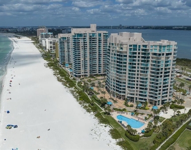 1560 Gulf Boulevard - Photo Thumbnail 43