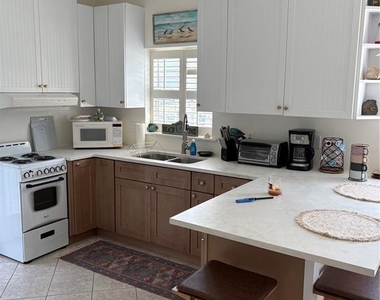 101 E Bay Drive - Photo Thumbnail 3