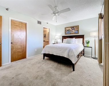 1750 Harbor Place S - Photo Thumbnail 21