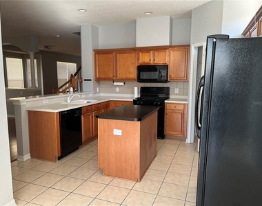 20027 Heritage Pointe - Photo Thumbnail 9