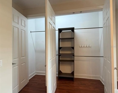 2208 Soho Bay Court - Photo Thumbnail 23