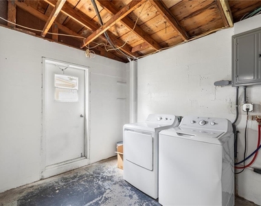 10803 Hyssop Street - Photo Thumbnail 15