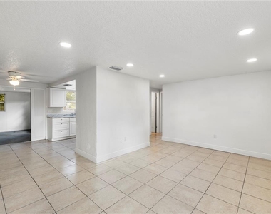 10803 Hyssop Street - Photo Thumbnail 3