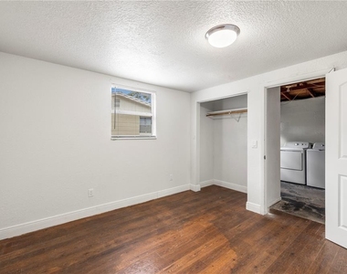 10803 Hyssop Street - Photo Thumbnail 18