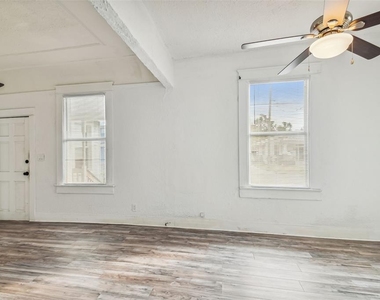 1913 W Lemon Street - Photo Thumbnail 33