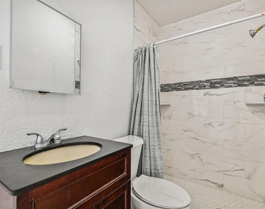 1913 W Lemon Street - Photo Thumbnail 38