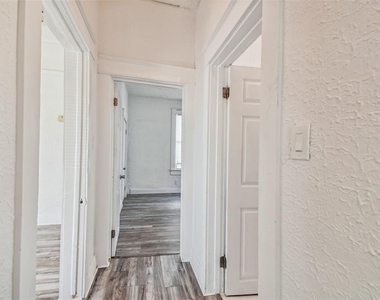 1913 W Lemon Street - Photo Thumbnail 20