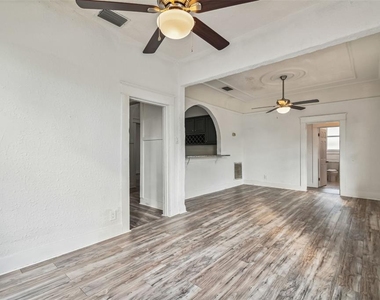 1913 W Lemon Street - Photo Thumbnail 12