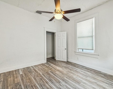 1913 W Lemon Street - Photo Thumbnail 14