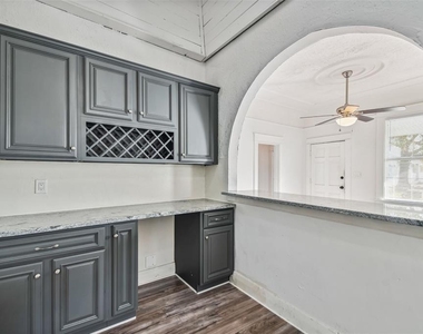 1913 W Lemon Street - Photo Thumbnail 29