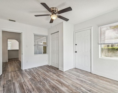 1913 W Lemon Street - Photo Thumbnail 44