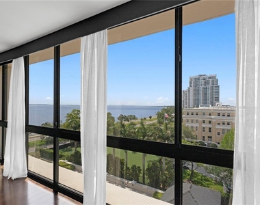 3301 Bayshore Boulevard - Photo Thumbnail 11