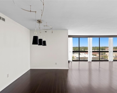 3301 Bayshore Boulevard - Photo Thumbnail 5