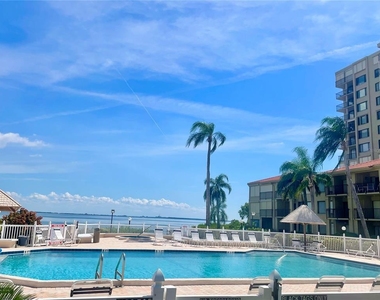 6269 Palma Del Mar Boulevard S - Photo Thumbnail 23