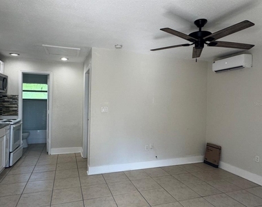 10022 N Lantana Avenue - Photo Thumbnail 1