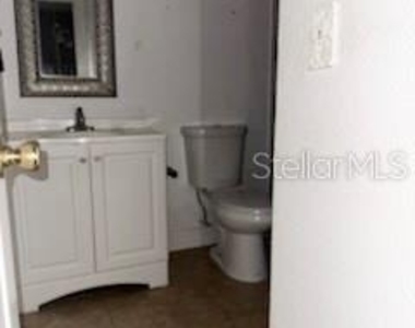 900 Lake Destiny Road - Photo Thumbnail 11