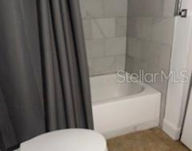 900 Lake Destiny Road - Photo Thumbnail 10