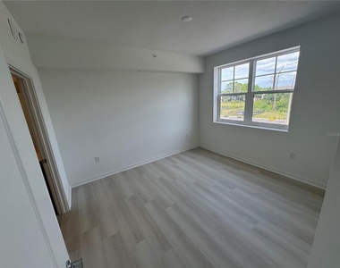 5579 Millenia Park Boulevard - Photo Thumbnail 10