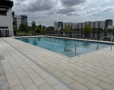 5579 Millenia Park Boulevard - Photo Thumbnail 18