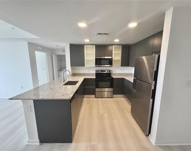 5579 Millenia Park Boulevard - Photo Thumbnail 4