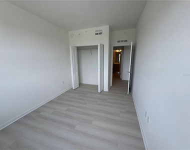 5579 Millenia Park Boulevard - Photo Thumbnail 9