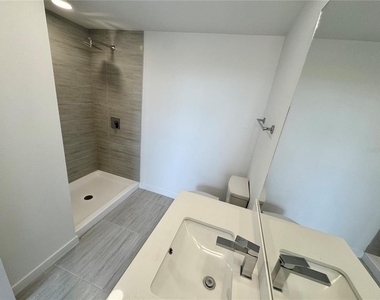5579 Millenia Park Boulevard - Photo Thumbnail 12