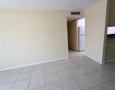 925 W Oak Ridge Road - Photo Thumbnail 7