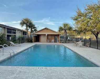 9909 Sweepstakes Lane - Photo Thumbnail 21