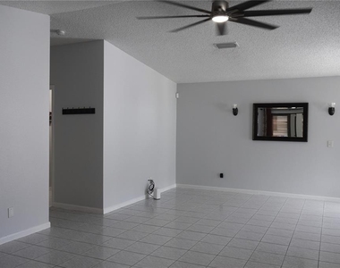 710 Cortez Avenue - Photo Thumbnail 2