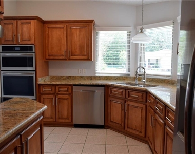 710 Cortez Avenue - Photo Thumbnail 5