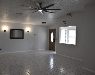 710 Cortez Avenue - Photo Thumbnail 3