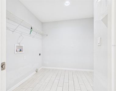 4309 Sw 143rd Lane Road - Photo Thumbnail 8