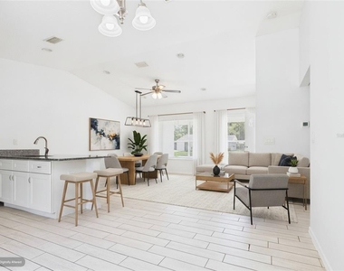 4309 Sw 143rd Lane Road - Photo Thumbnail 2