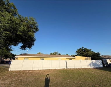 1205 Avenue I - Photo Thumbnail 15