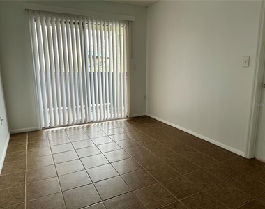 946 Lake Destiny Road - Photo Thumbnail 5