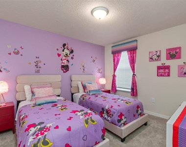 7195 Oakmoss Loop - Photo Thumbnail 18