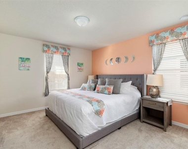 7195 Oakmoss Loop - Photo Thumbnail 12