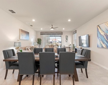 7195 Oakmoss Loop - Photo Thumbnail 5