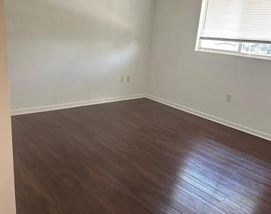 747 Wyman Court - Photo Thumbnail 4