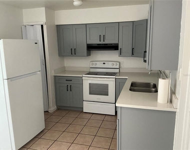 5132 Elese Street - Photo Thumbnail 7