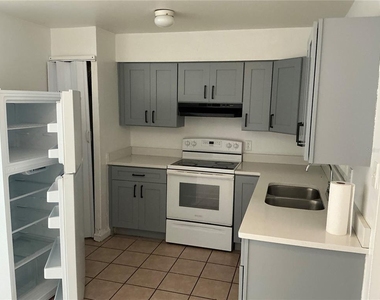 5132 Elese Street - Photo Thumbnail 6