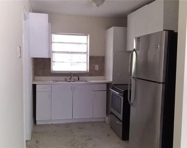 5036 College - Photo Thumbnail 4