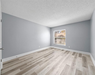 5424 E Michigan Street - Photo Thumbnail 15
