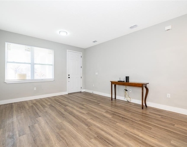 1519 Indiana Street - Photo Thumbnail 9